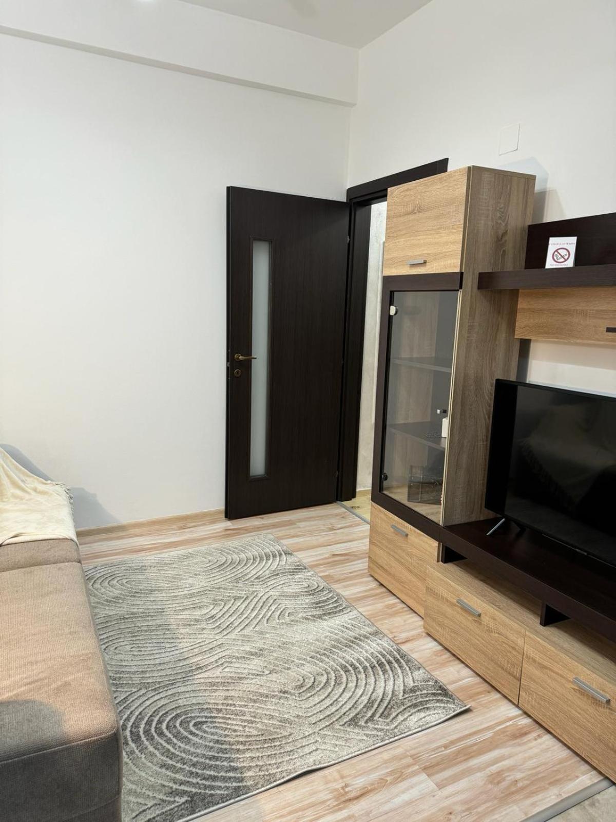 Luxury Young Residence Jászvásár Kültér fotó