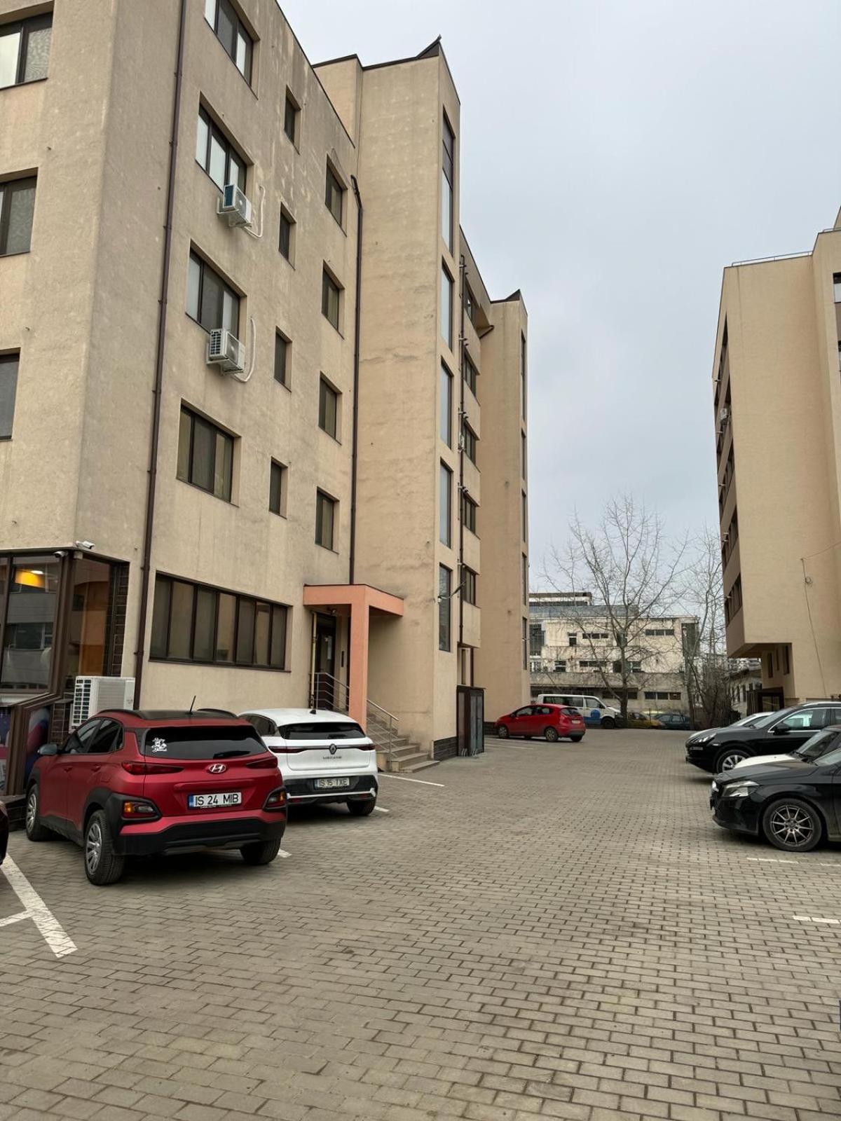 Luxury Young Residence Jászvásár Kültér fotó