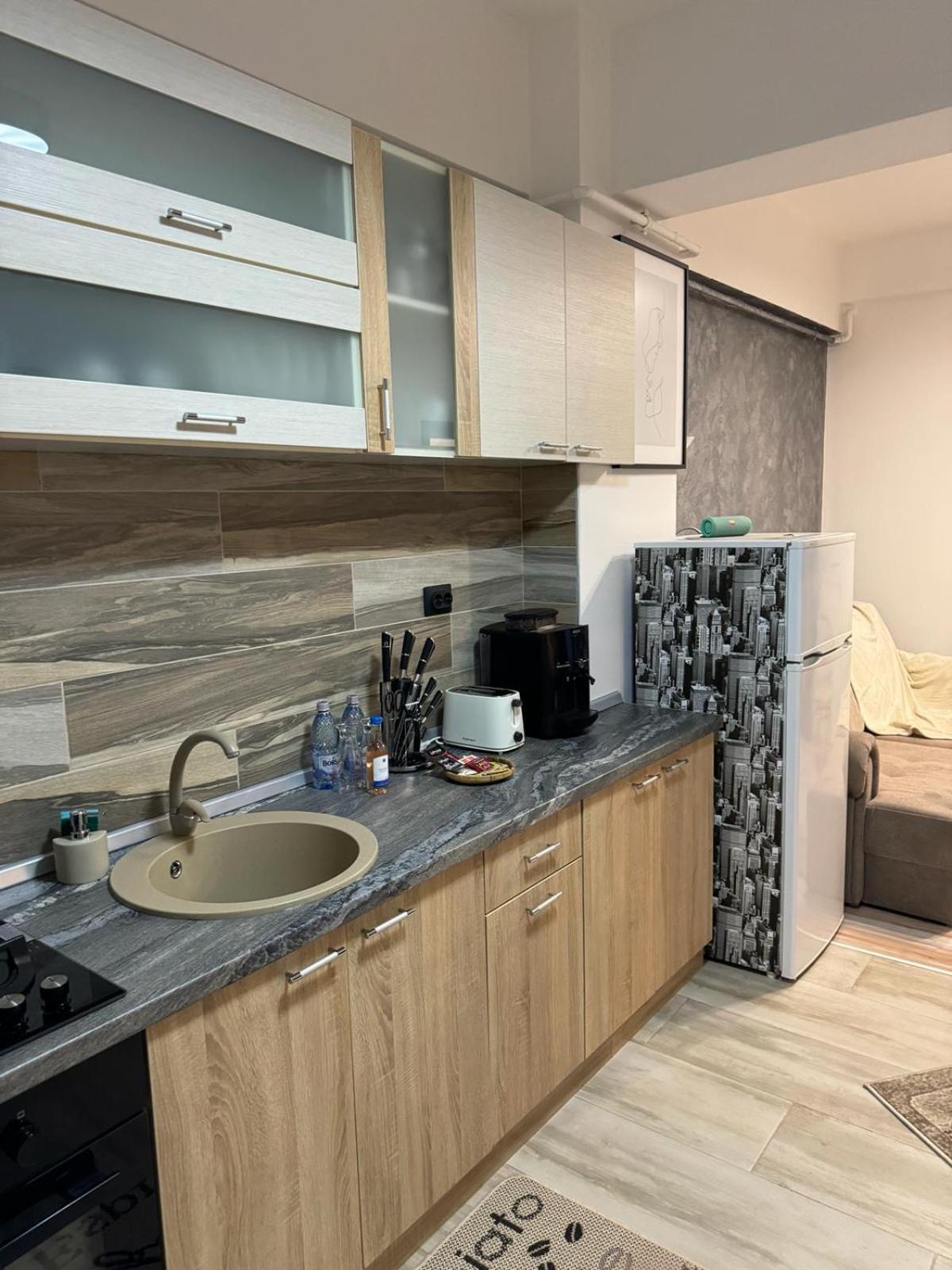 Luxury Young Residence Jászvásár Kültér fotó