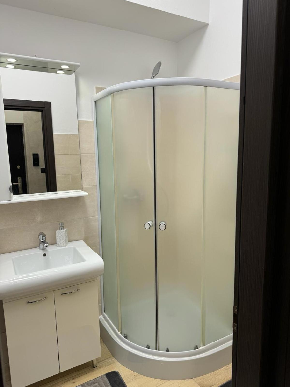 Luxury Young Residence Jászvásár Kültér fotó