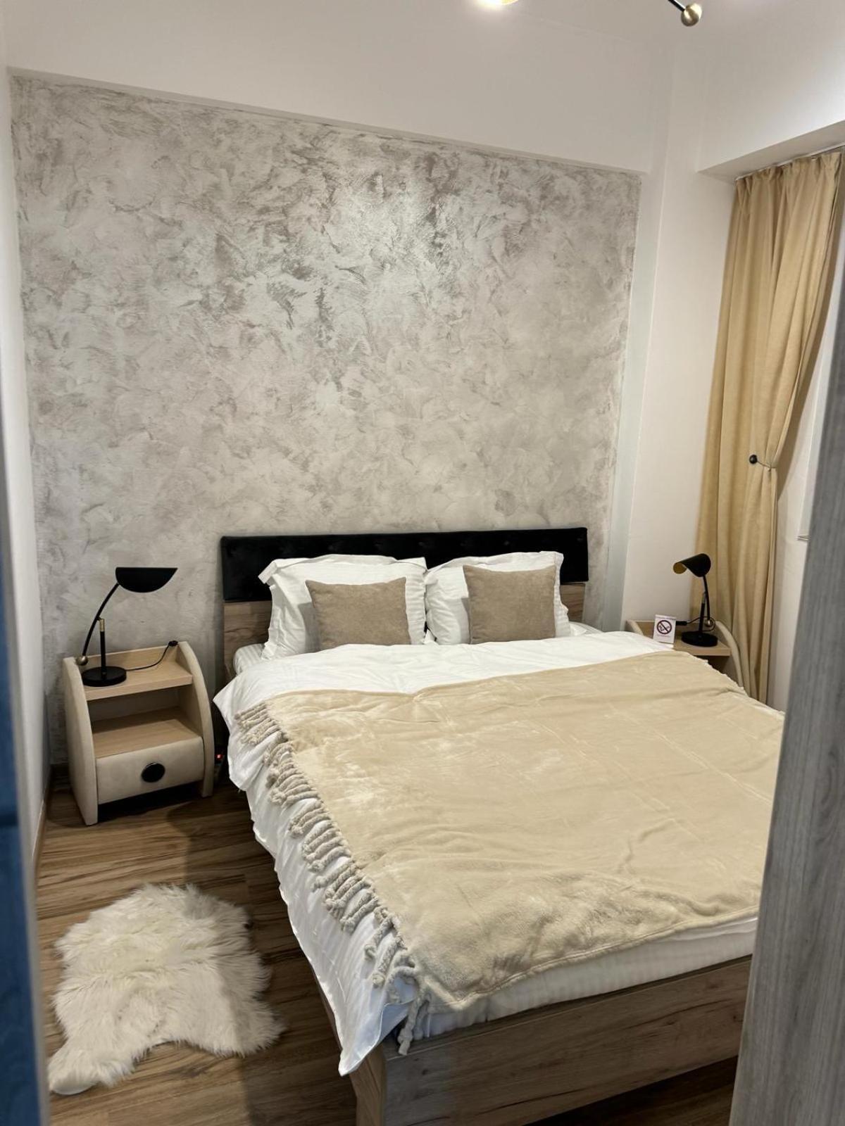 Luxury Young Residence Jászvásár Kültér fotó